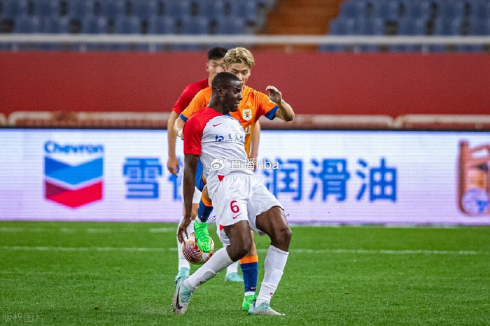 集结日上海申花备战法甲;内部沟通细节曝光;管理层满意;球探报告显示潜力 集结日上海申花备战法甲;内部沟通细节曝光;管理层满意;球探报告显示潜力