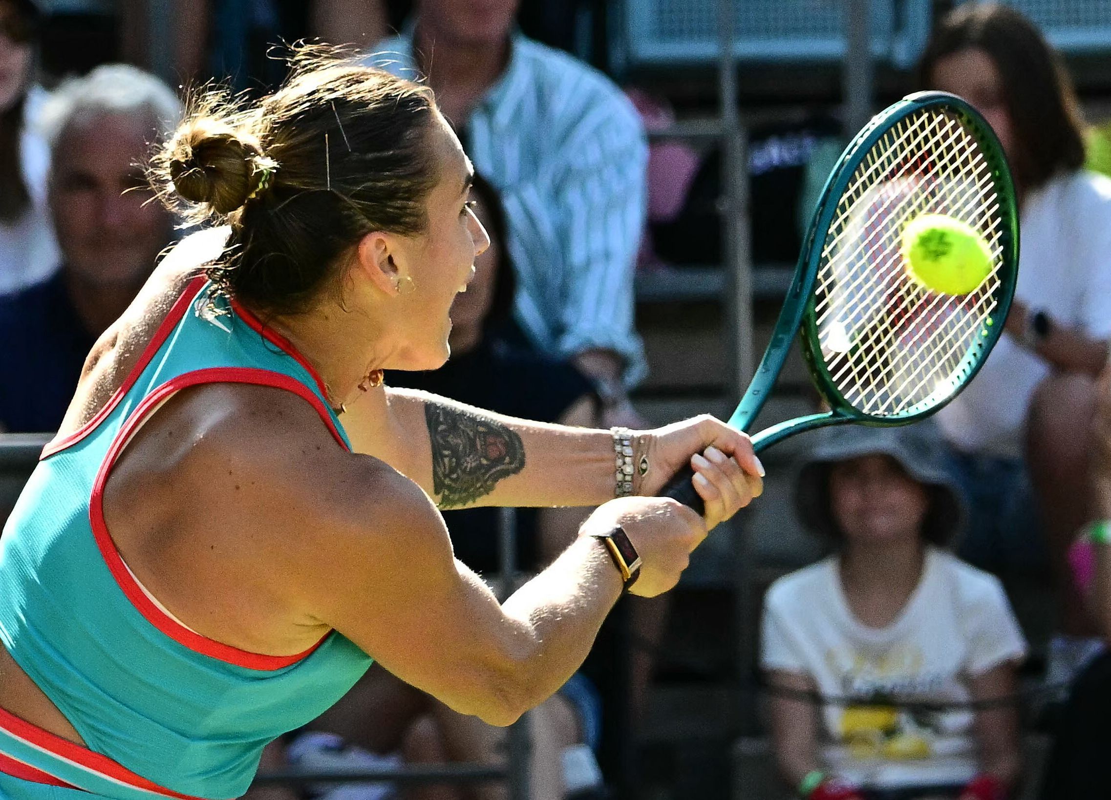 包含赛地聚焦——德甲加时末段热度飙升，纽卡斯尔远射贴柱，压力陡增，赛程密集仍需轮换的词条